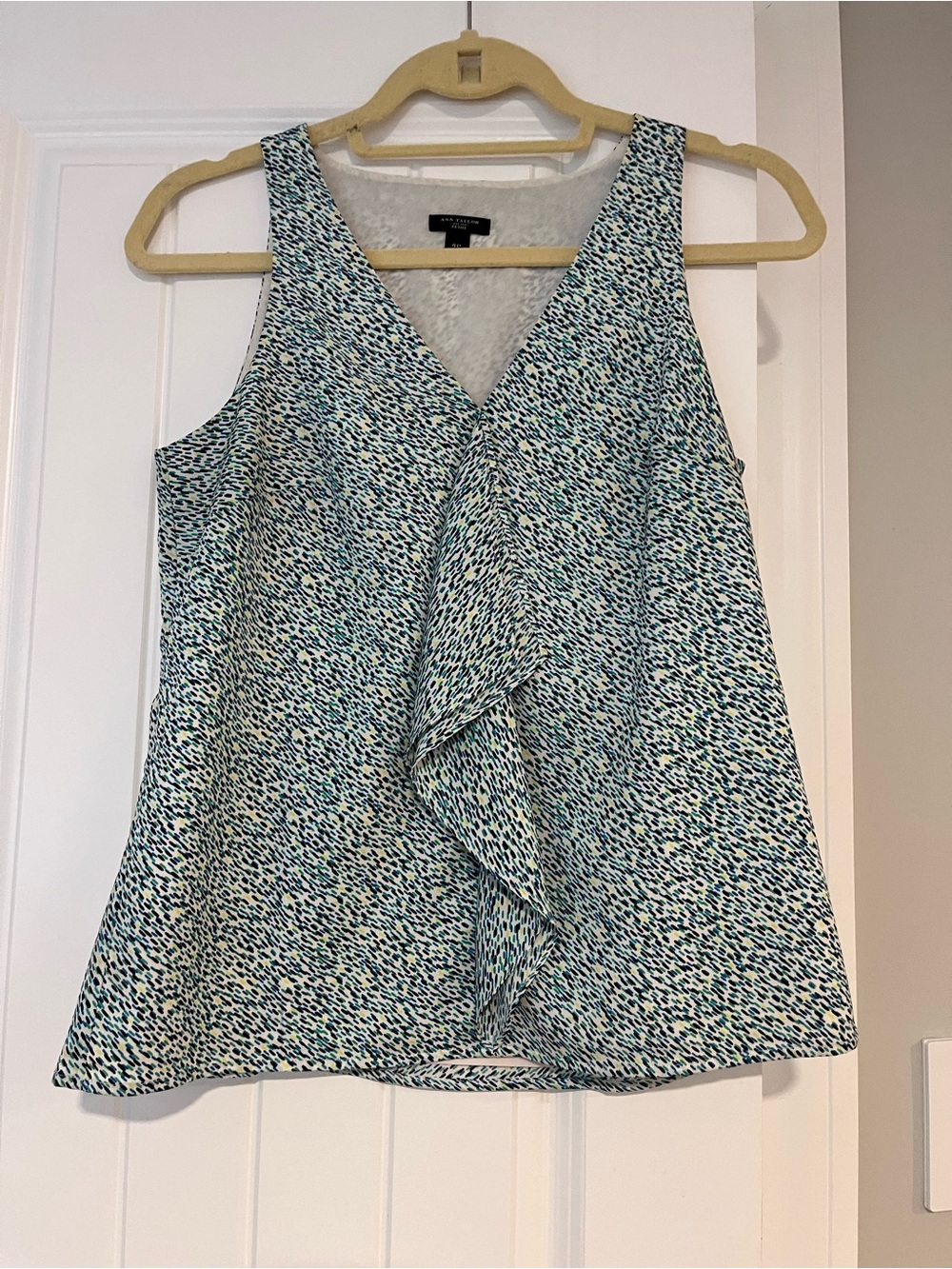 Ann Taylor Teal and White Printed Sleeveless Ruffle V-Neck Top